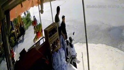 Yaşlı adamın şapkası işletmecinin aklını başından aldı: Bir anda kendini yerde buldu