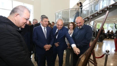 Kocagöz, “Sanat bir toplumun aynasıdır”