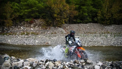 Kemer'de macera motosikleti heyecanı
