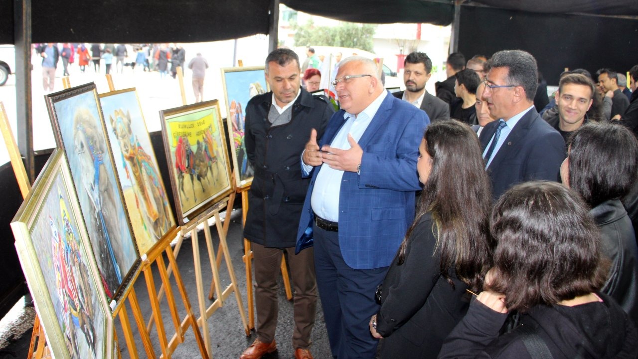 Kursiyerlerden resim sergisi