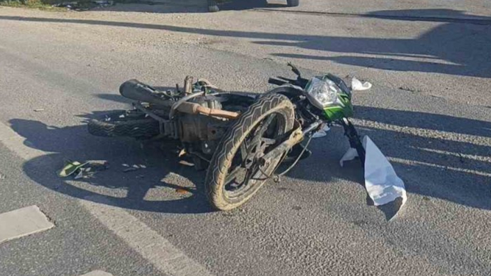 Manavgat’ta ticari araca arkadan çarpan motosiklet sürücüsü yaralandı