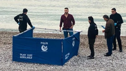 Konyaaltı sahilinde 47 yaşındaki eczacının cansız bedeni bulundu