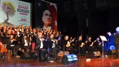 ANTALYA Büyükşehir Belediyesi İsmail Baha Sürelsan Konservatuvarı Baharı Türkülerle Karşıladı