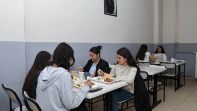 Mersin Büyükşehir Belediyesinden Gülnar'da eğitim hayatına destek