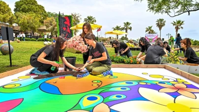 Antalya'da 'Çiçek Desenleri Günleri' başladı