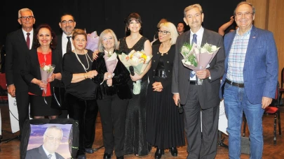 Gültekin Çeki Anma Konserinde Unutulmaz Şarkılarla Anıldı