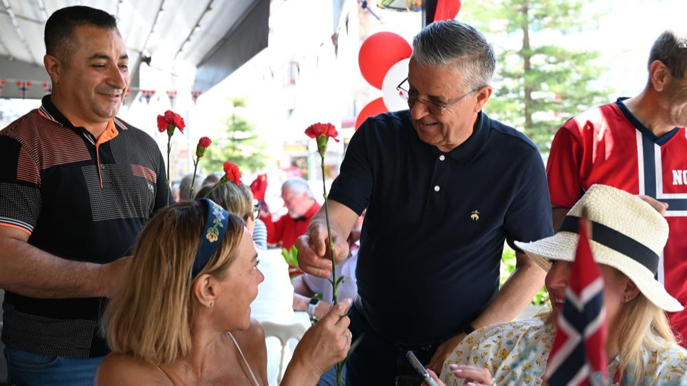 Kemer’de Norveç milli bayramı kutlandı
