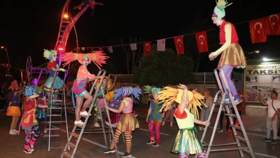 Antalya'da Uluslararası Tiyatro Festivali başladı