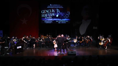 Gençlik Haftası’nda Antalya’da müzik dolu gece