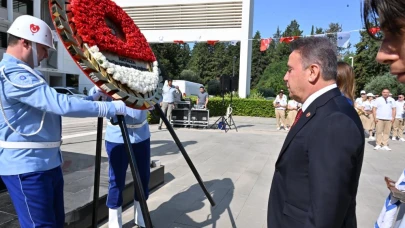 Antalya Büyükşehir Belediyesi 19 Mayıs Coşkusunu Törenle Kutladı