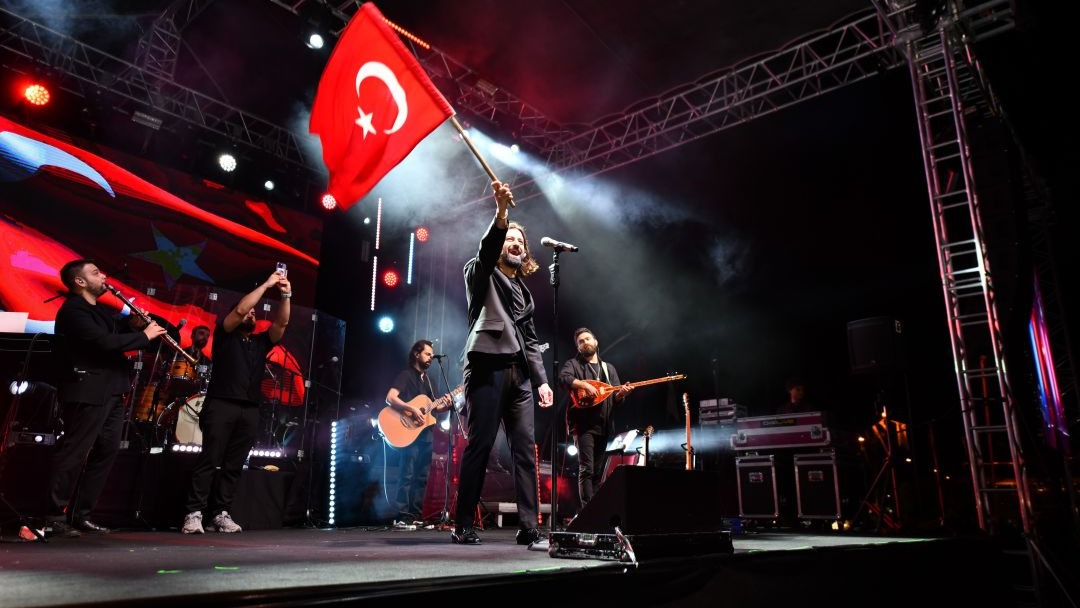 Koray Avcı'dan Muhteşem Konser