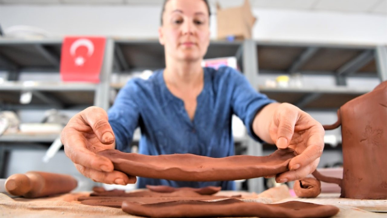 KONSEM kursiyerlerinden yıl sonu sergisi