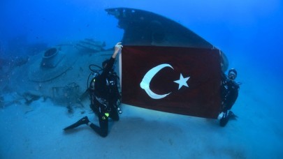 18 yıl önce batırılan sahil güvenlik botuna 'anı dalışı'