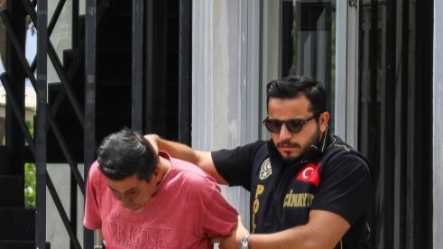 Tartıştığı oğlunu bıçaklayarak öldürdü