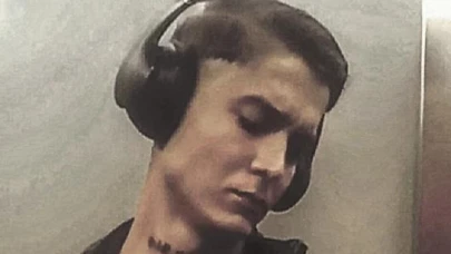 Baba, öz oğlunu 25 bıçak darbesi ile öldürdü ve tutuklandı