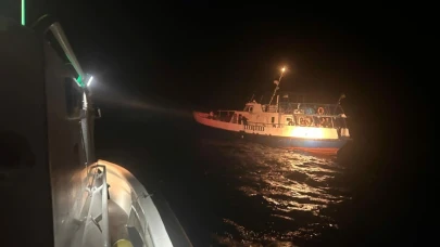 93 kaçak göçmen ile 3 organizatör yakalandı