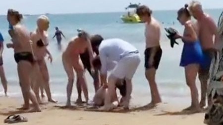 Denizde fenalaşan turist hastanede kurtarılamadı