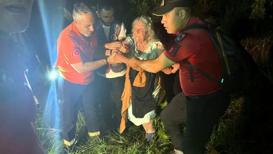 Kayıp kadın çalılıkların arasında yatarken bulundu
