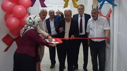 Akdenizli öğrenciler Hatay'da kütüphane kurdu