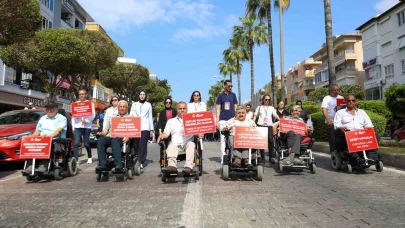 Alanya’da engelsiz halk plajı hizmete açıldı