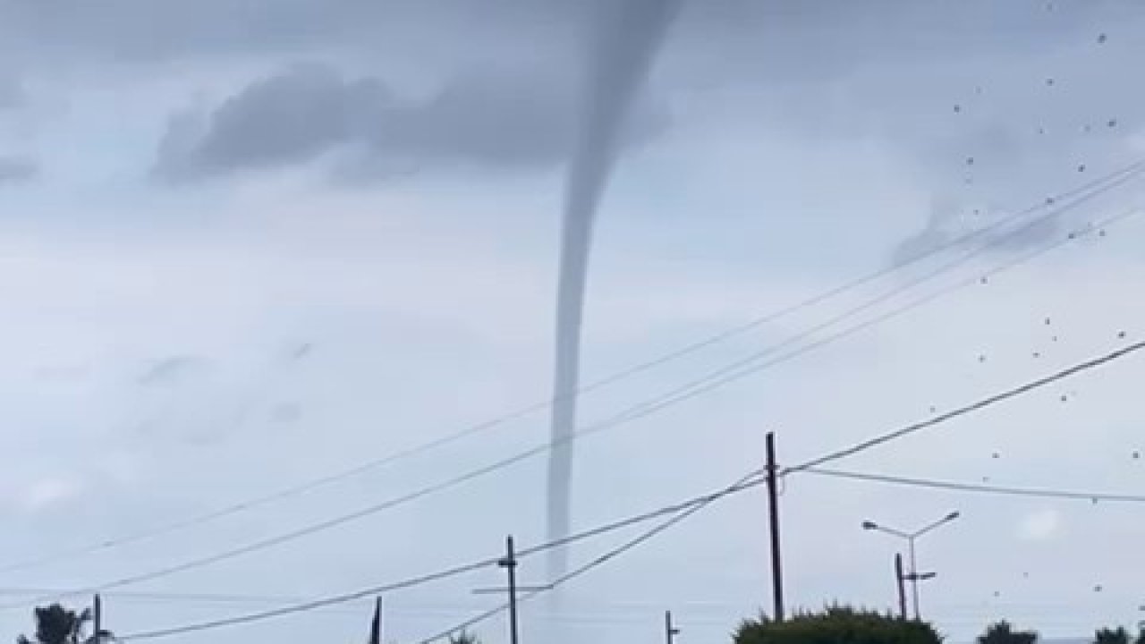 Alanya’da hortum korkuttu