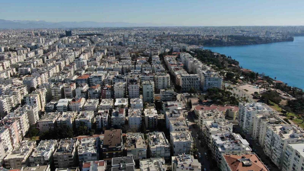 Antalya’da Nisan ayında yabancılara 497 konut satıldı