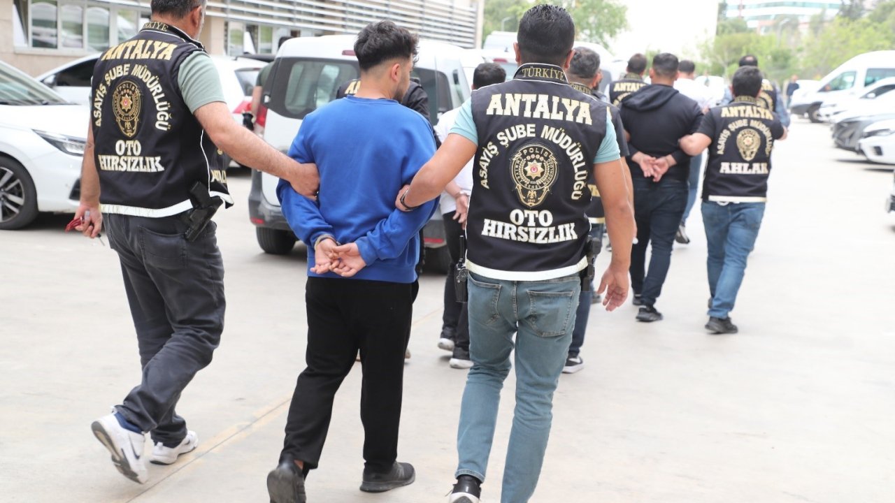 Antalya’da son 1 haftada 213 şahıs tutuklandı