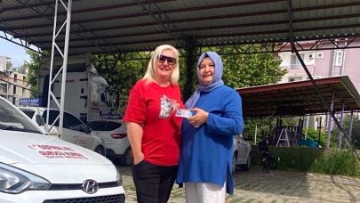 Azmiyle 56 yaşında ehliyeti aldı, herkese örnek oldu