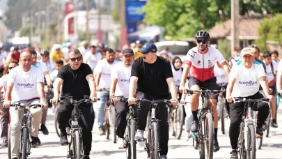 Başkan Kotan Konyaaltılılar ile bisiklet sürdü