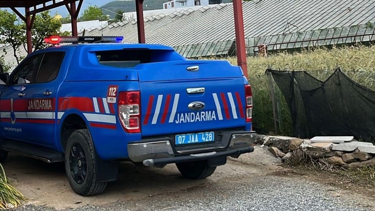 Gazipaşa’da 2 çocuk babası depo içerisinde ölü bulundu