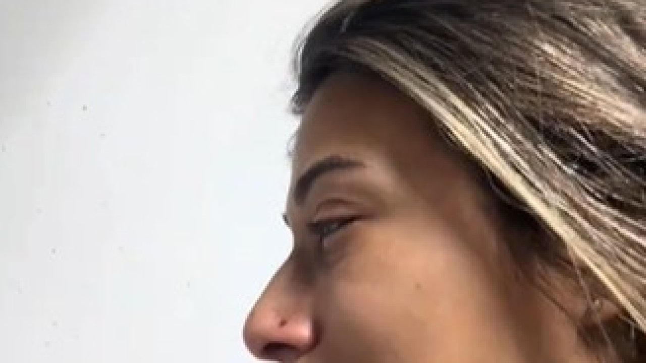 Kadın üretici dolu felaketini gözyaşlarıyla anlattı