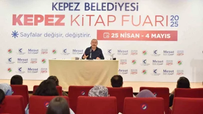 Kepez Kitap Fuarı’nda usta şair Erbaş: "Ben annemin hecesiyim"