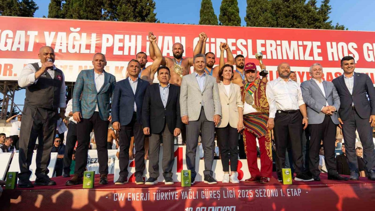 Manavgat’ta başpehlivan Kemeri Orhan Okulu’nun