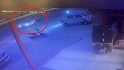 Manavgat’ta motosiklet otomobile çarptı: 1 yaralı