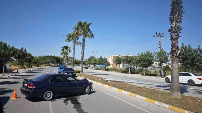 Önce kaldırıma, ardından direğe çarparak durabildi: 1 yaralı