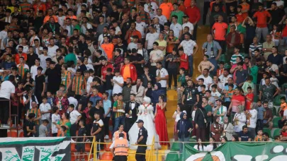 Trendyol Süper Lig: Alanyaspor: 1 - Beşiktaş:0 (İlk yarı)