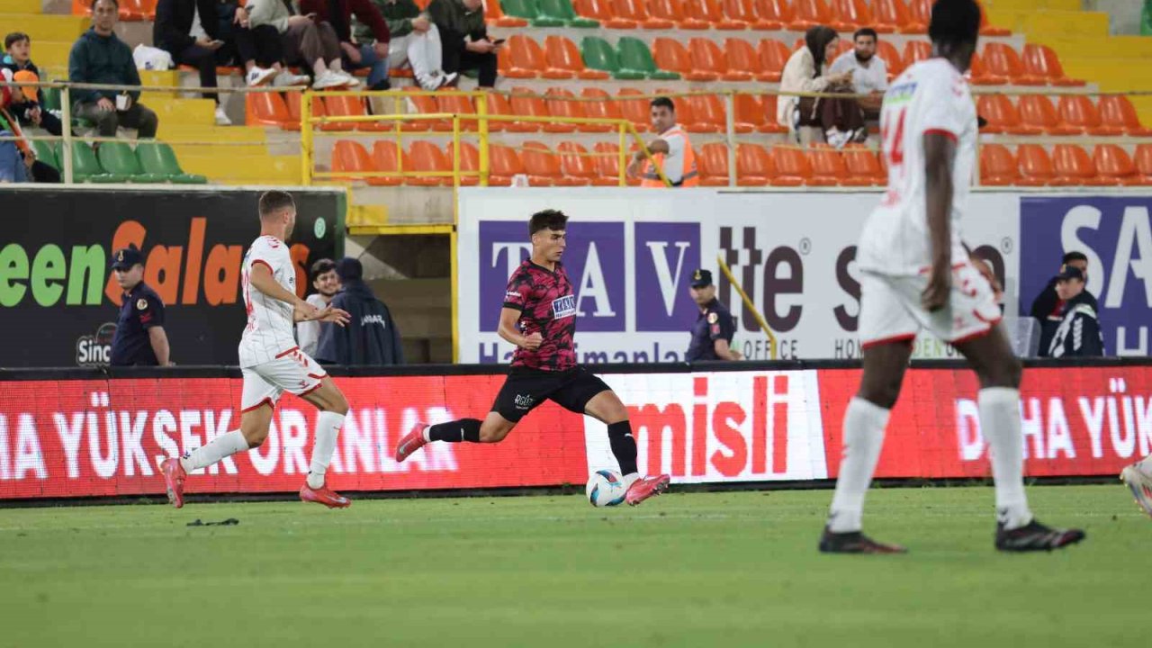Trendyol Süper Lig: Alanyaspor: 2 - Sivasspor: 0 (Maç sonucu)