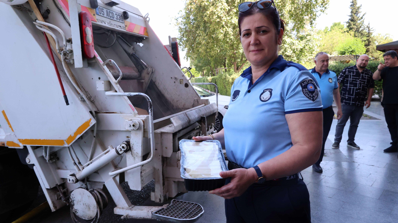 Otobüs Terminali’nde usulsüz taşınan 700 kilogram peynir çöp kamyonu çağrılarak imha edildi