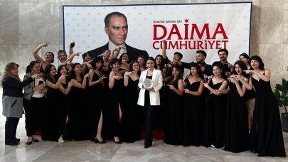 Gençlik Korosuna başarı ödülü