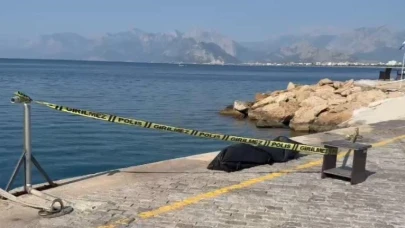 Antalya’da denizde  erkek cesedi bulundu