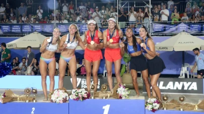 Dünya Plaj Voleybolu Pro Tur'da kadınlarda İsviçre, erkeklerde Çekya şampiyon