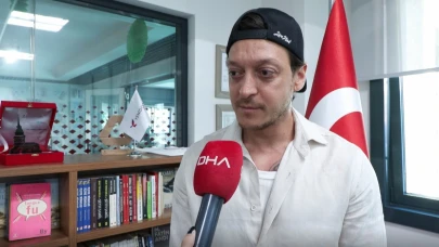 Mesut Özil: Gençler kendilerine güvensin ve hayallerinin peşinden koşsun