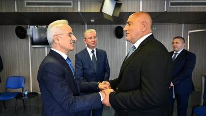 Bakan Uraloğlu, Avrupalı Gelişimi için Vatandaşlar Partisi Başkanı Borisov ile görüştü