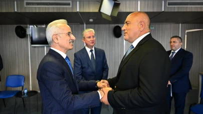 Bakan Uraloğlu, Avrupalı Gelişimi için Vatandaşlar Partisi Başkanı Borisov ile görüştü