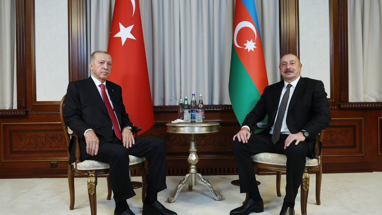 Erdoğan ve Aliyev, yarın Kahramanmaraş'ta konut teslim törenine katılacak
