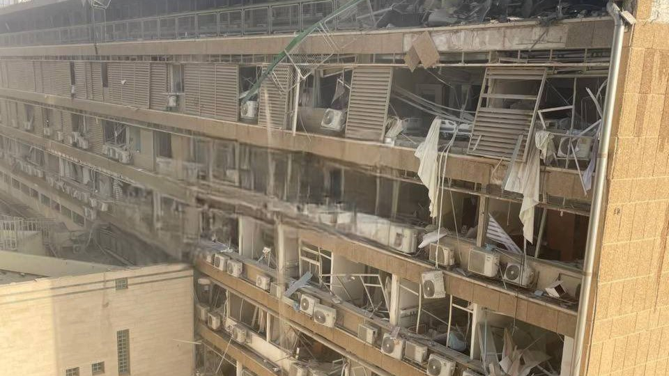 İran'dan İsrail'e balistik füze saldırısı