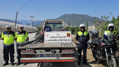 Antalya'da 'huzur güven' motosiklet denetimi yapıldı