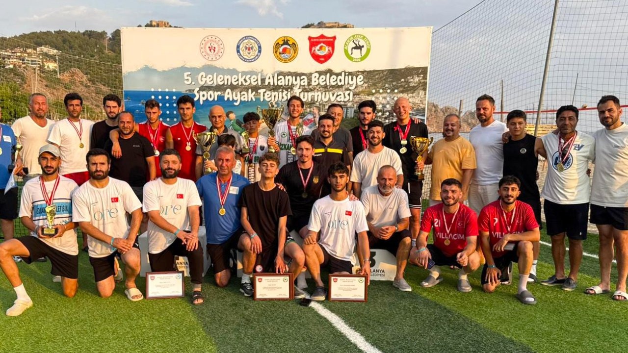 Ayak Tenisi Turnuvası sona erdi
