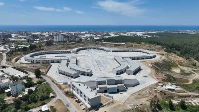Alanya Toptancı Hali’nde sona yaklaşıldı