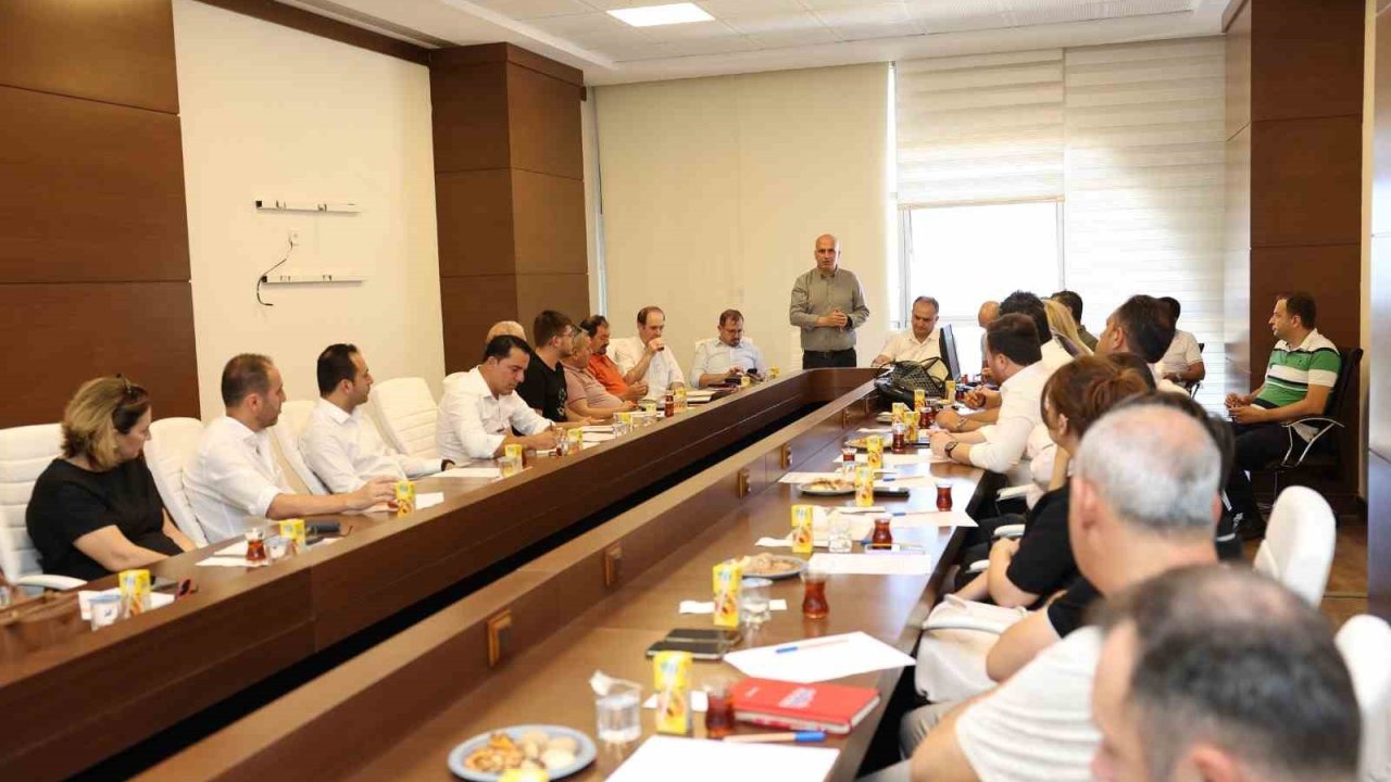 ALKÜ’de turizmin geleceği konuşuldu